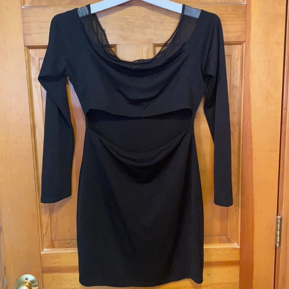 Fitted black dress - Picture 1 of 4